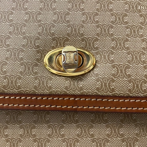 Vintage Celine Macadam Crossbody Shoulder Bag – Beige Canvas w/ Tan Leather Trim - Picture 5 of 16